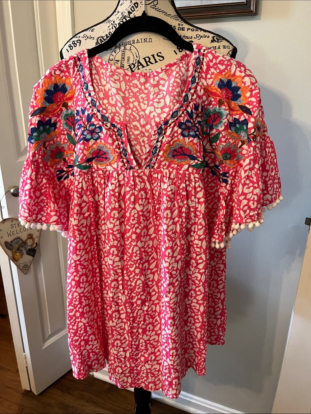 Source Unknown Hot Pink Embroidered Floral Tunic